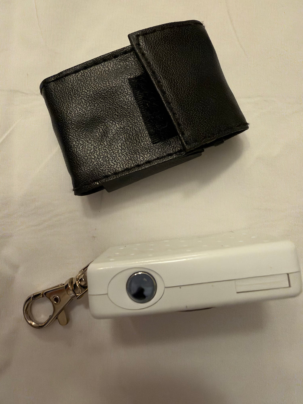 INNOVAGE Mini Digital Keychain Camera with Case