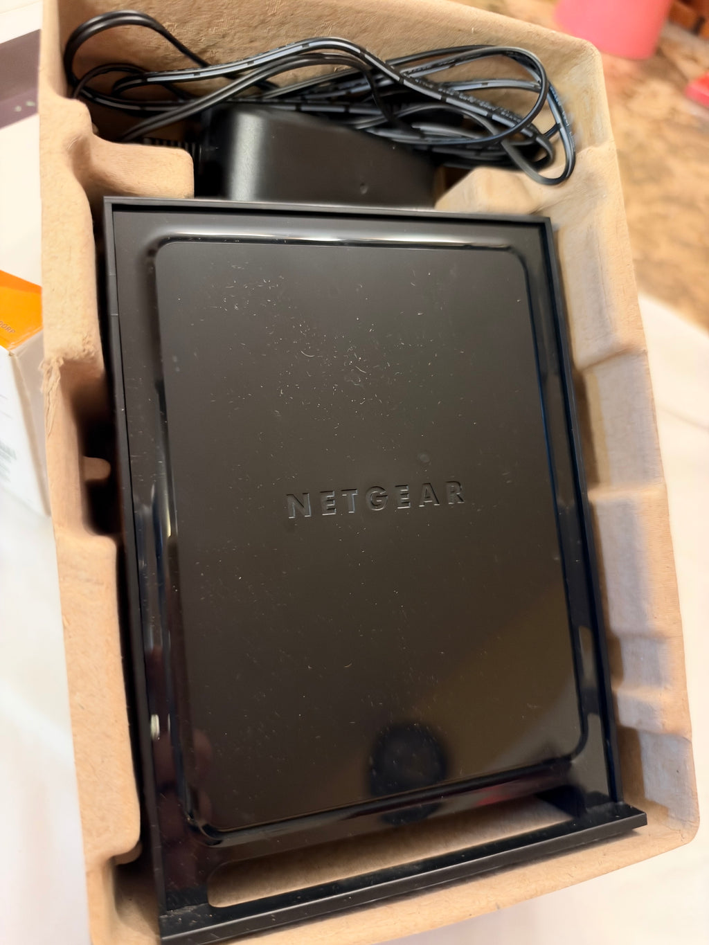 Netgear WiFi Ranger Extender N300 Range in Box with All Original Paperwork Upto 300 Mbps 4 Ports